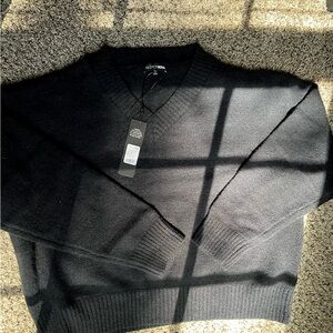 Fashion Nova Women's Black V-Neck Knit Sweater